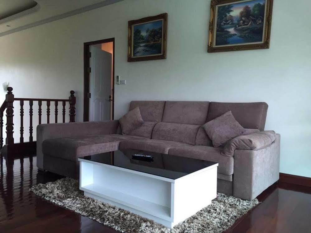 Villa Panwa Bagian luar foto